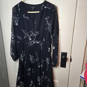 Ann Taylor Black Floral Long Sleeve Dress